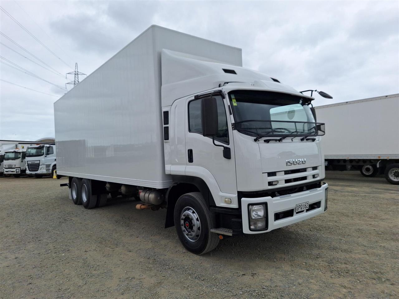 2012 Isuzu F SERIES - 6x4 Furniture Body