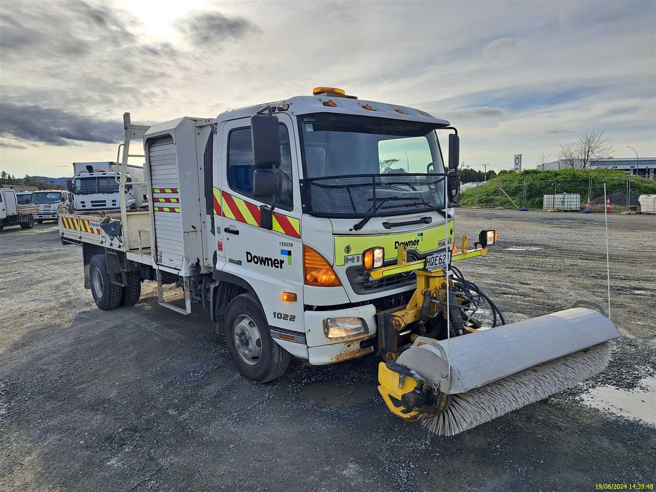 2014 Hino 500 - Hino 500 4x2  Broom Truck