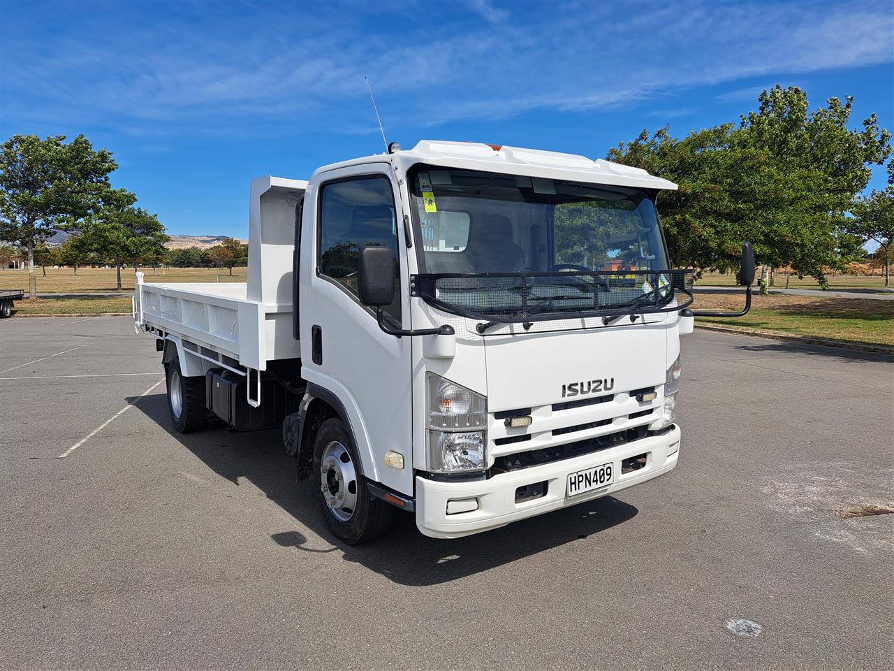2014 Isuzu N SERIES - 4x2 Tipper Truck