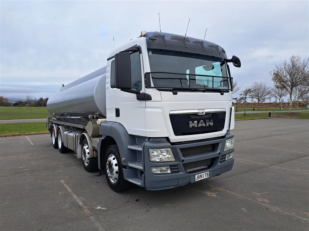 2015 MAN TGS - 8x4 Fuel Tanker