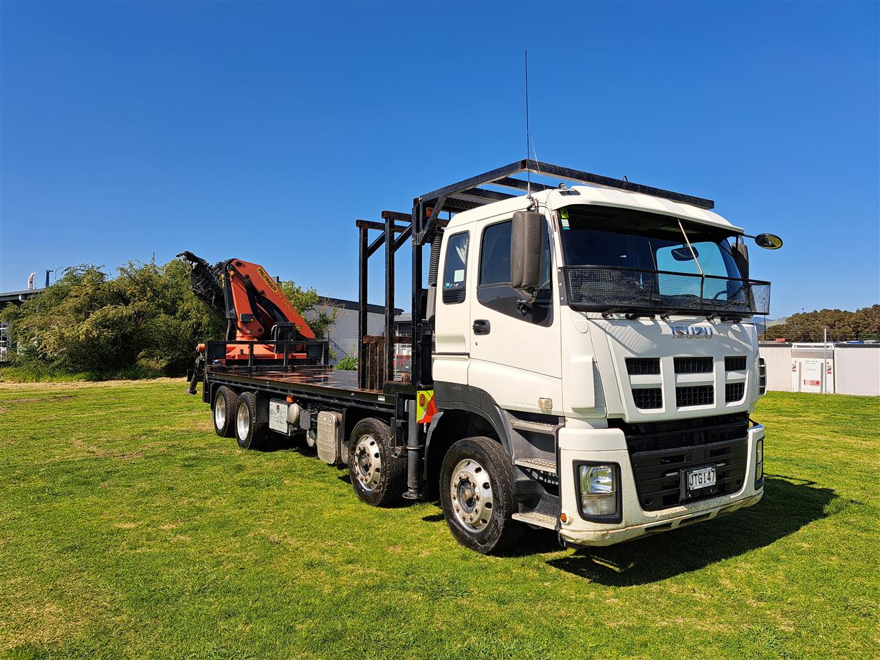 2016 Isuzu C SERIES - 8x4 Crane Body