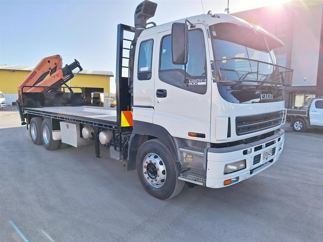 2008 Isuzu CYZ - isuzu CYZ400 Giga 6x4 Crane Truck